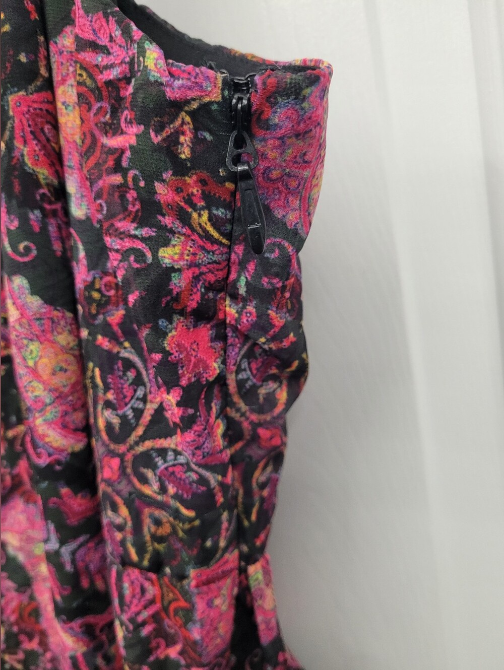 CITY CHIC Dream Weaver Maxi Dress | Boho Paisley Print Sleeveless Maxi - Picture 5 of 10